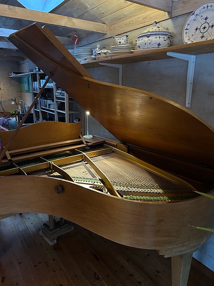 Product image 7 of 8