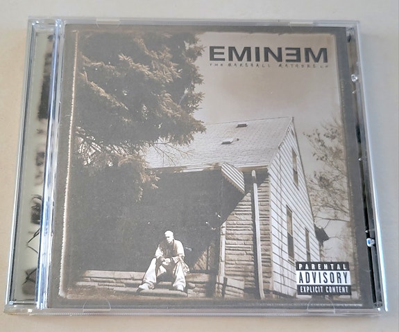 Product image 1 of 2