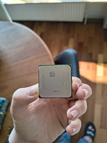 Product image 2 of 9