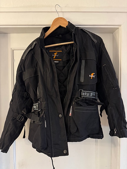 Product image 1 of 7