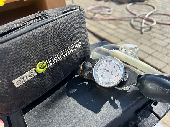 Product image 1 of 8