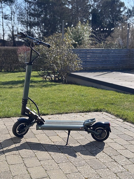 Product image 1 of 10