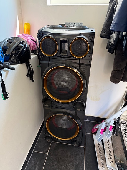 Product image 1 of 5