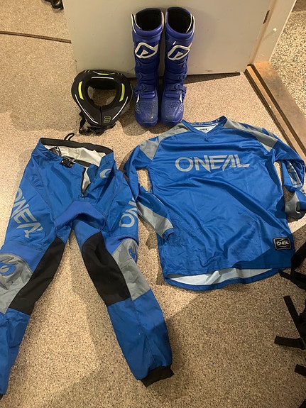 Product image 1 of 8