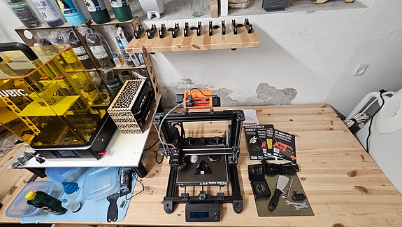 Product image 1 of 8