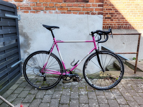 Product image 1 of 9