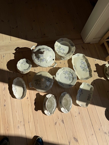 Product image 1 of 5