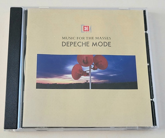 Product image 1 of 2