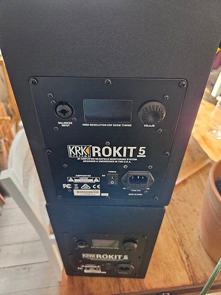 Product image 1 of 4