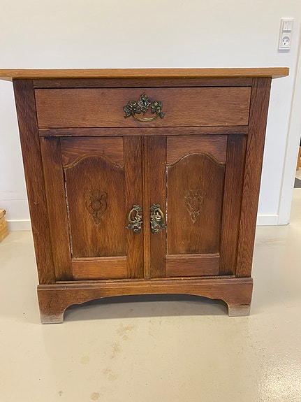 Product image 1 of 7