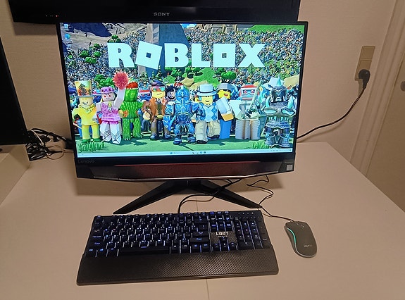 Product image 1 of 9