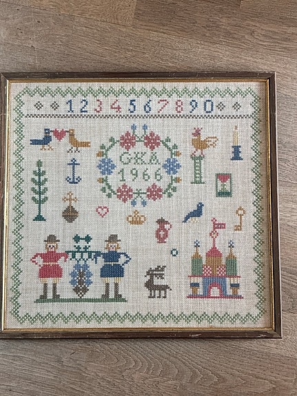 Product image 1 of 2