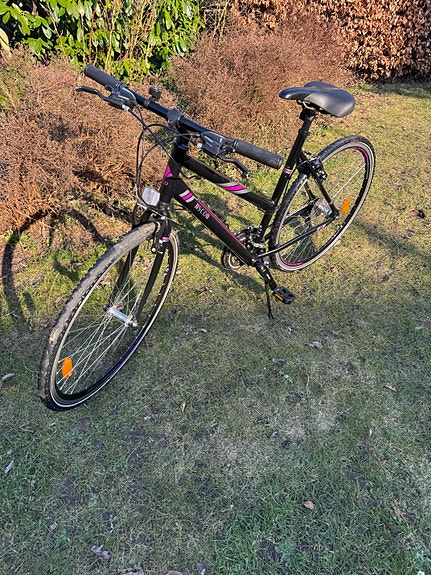 Product image 1 of 6