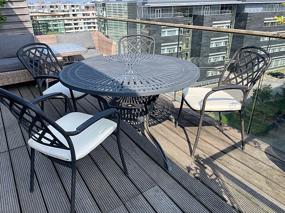 Product image 1 of 8