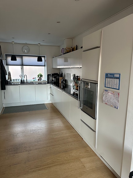 Product image 1 of 10