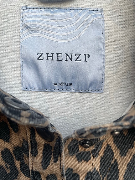 Product image 9 of 9