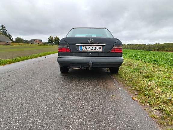 Mercedes E220 – billede 2