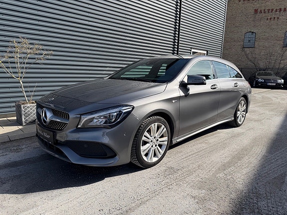 Mercedes CLA200