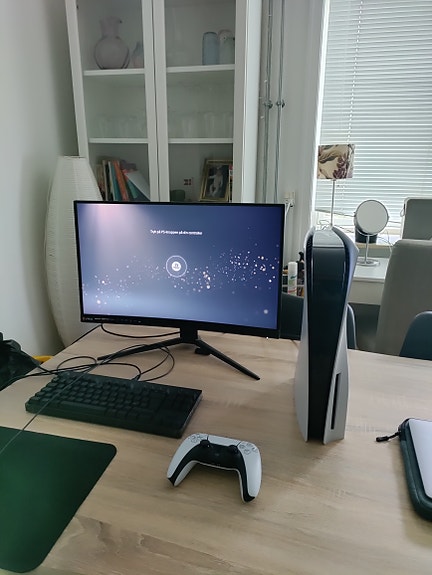 Product image 1 of 3