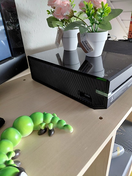 Product image 1 of 4