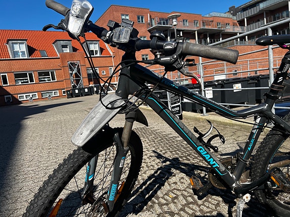 Product image 1 of 6