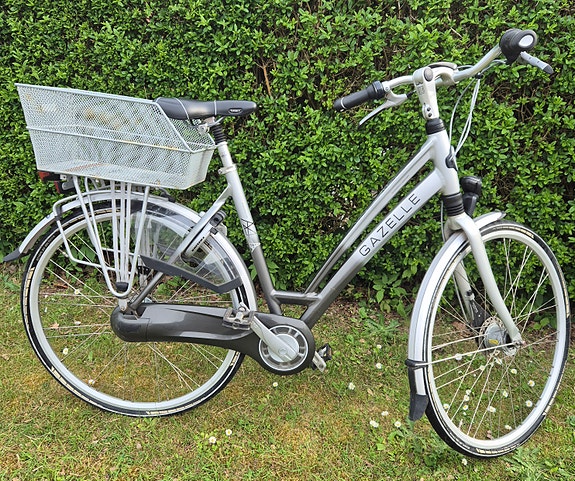 Product image 1 of 3