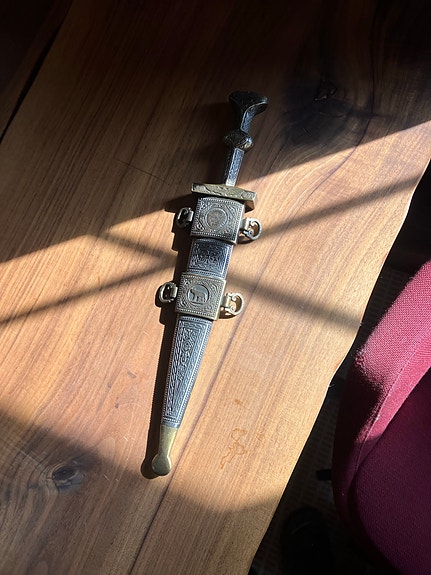 Product image 1 of 4