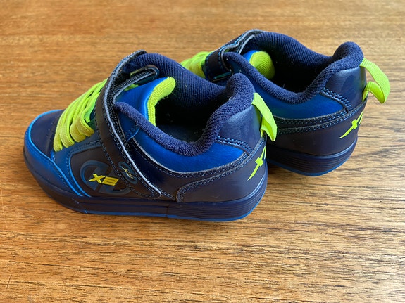 Product image 12 of 17