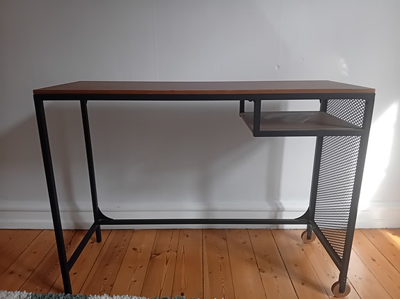 Product image 1 of 5