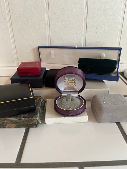 Product image 1 of 3