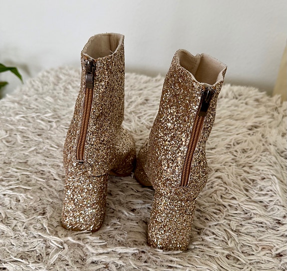 Product image 1 of 9