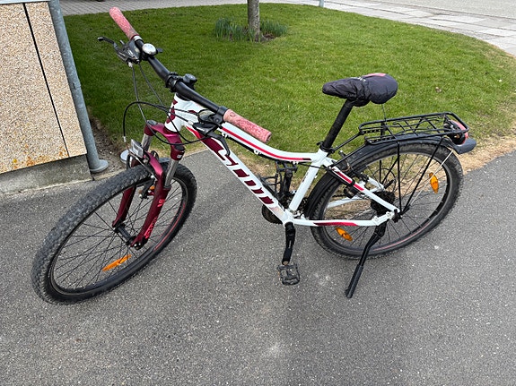 Product image 1 of 9