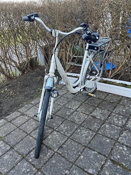 Product image 1 of 8