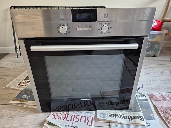 Product image 1 of 2