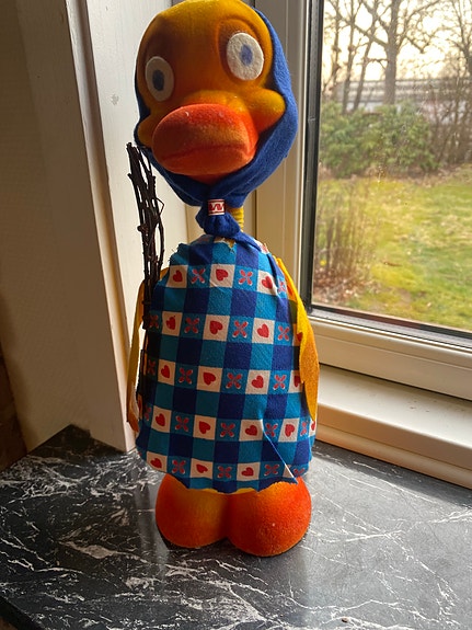 Product image 1 of 2