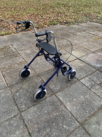 Product image 1 of 9