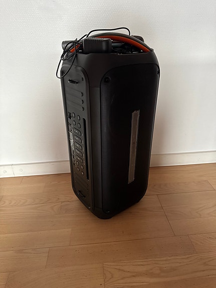 Product image 1 of 3