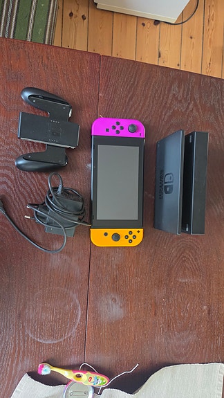 Product image 1 of 5