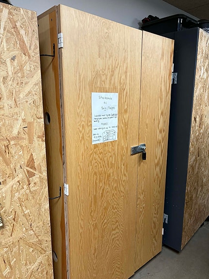 Product image 1 of 4