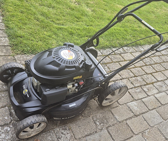 Product image 1 of 3