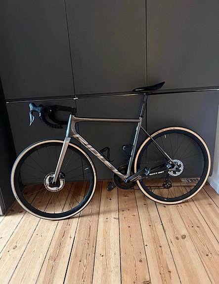 Product image 1 of 9