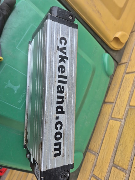 Product image 1 of 3