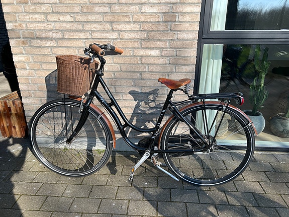 Product image 1 of 9