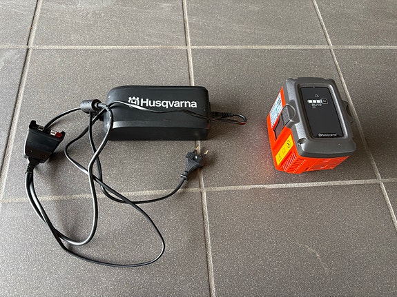 Product image 1 of 3