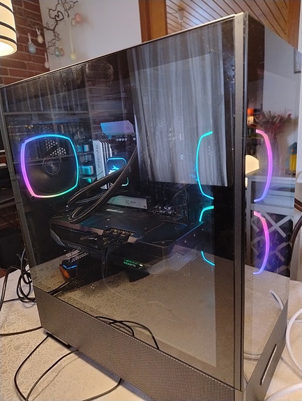 Product image 1 of 8