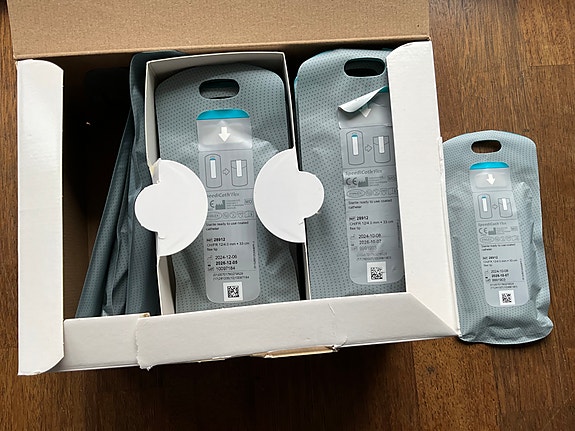 Product image 1 of 3