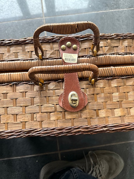 Product image 2 of 9