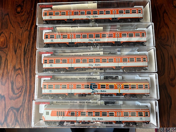 Product image 1 of 4