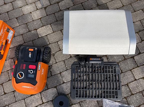 Product image 1 of 4