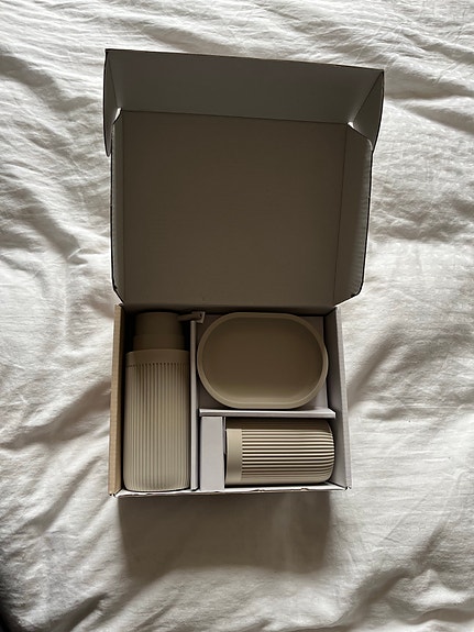 Product image 1 of 3